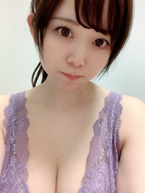 興趣使然！ 麵包店打工的女大學生「松宮翡翠」出道！