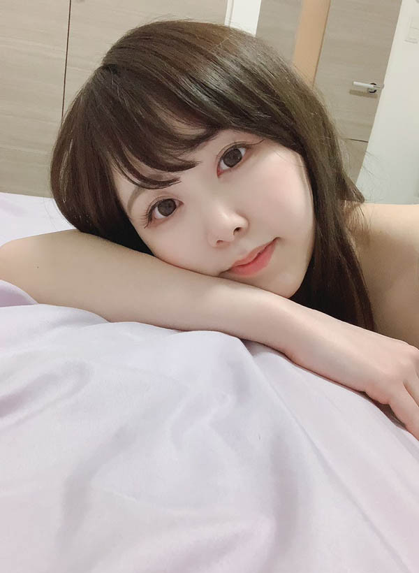 興趣使然！ 麵包店打工的女大學生「松宮翡翠」出道！