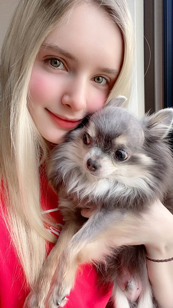 說日語的北歐精靈！  177超長腿白人美少女「艾瑪羅倫斯」正式改名透露新作即將推出！