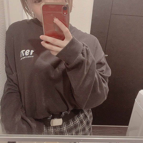 巨乳版戶田真琴！  F罩杯肉肉古著女店員「真琴愛實」出道！