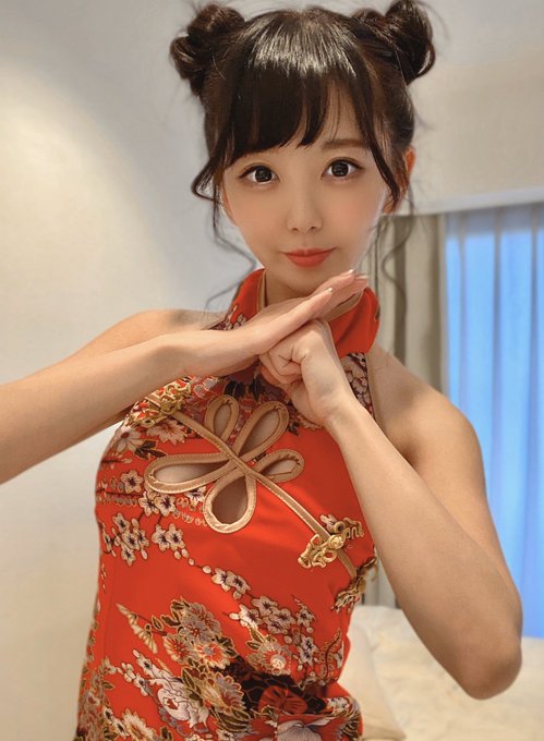 從人妻演到JK！ 白皙D罩杯美少女「愛鬚美儂」出道2年換過五次藝名！