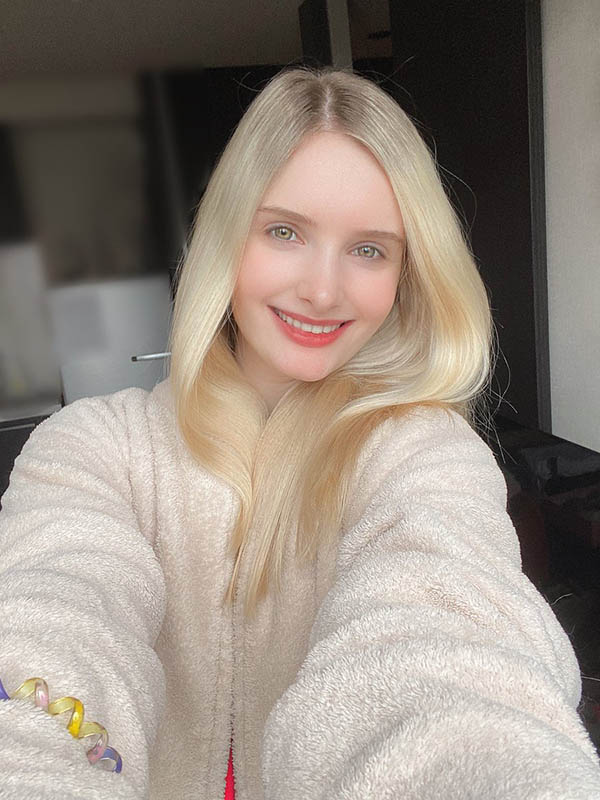 說日語的北歐精靈！  177超長腿白人美少女「艾瑪羅倫斯」正式改名透露新作即將推出！