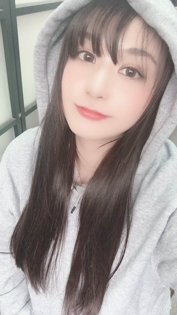 JULIA小師妹登場！  H罩杯巨乳美少女「唯月優花」出道自曝最想交手的男優是…！