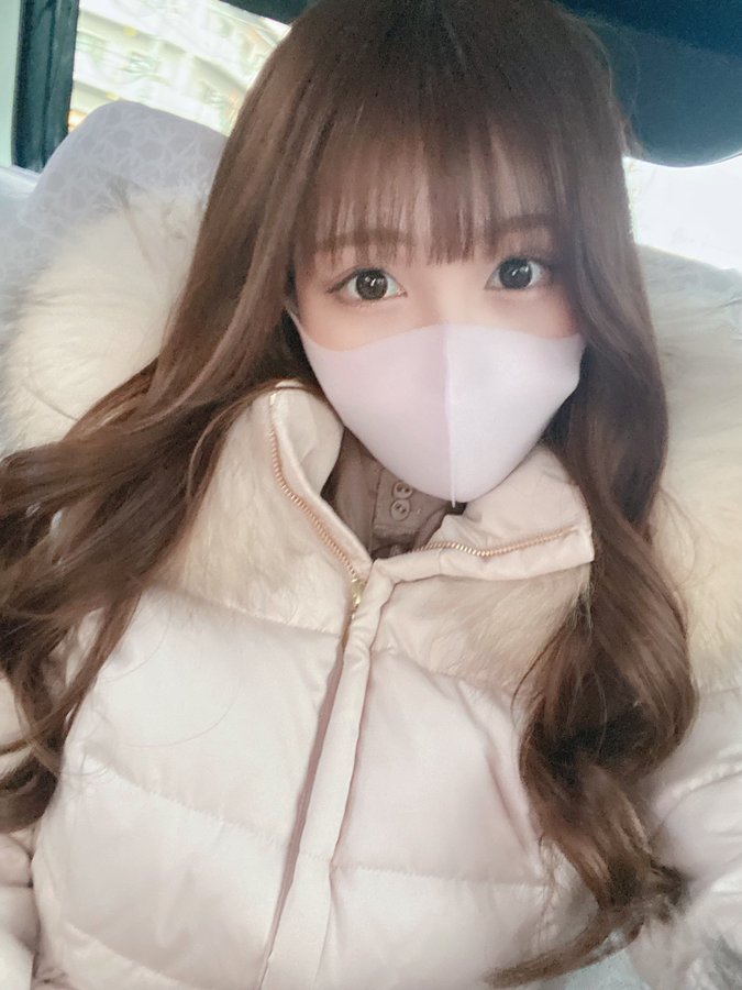 泳裝比賽後冠！  F罩杯巨乳美少女「朝日奈華蓮」出道大秀冠軍級身材！