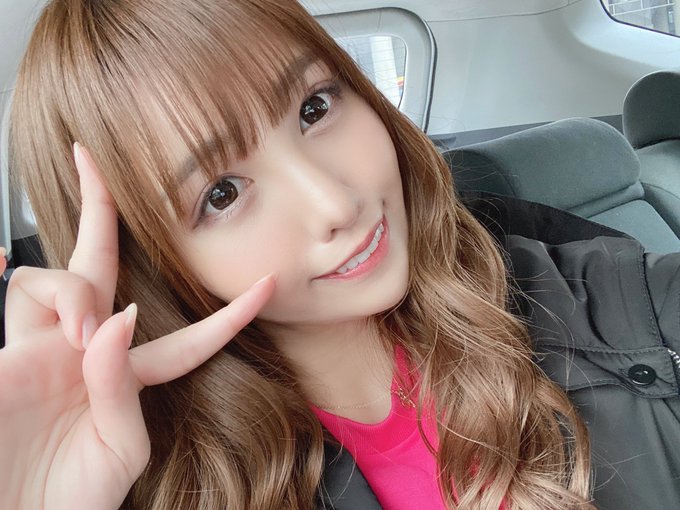 泳裝比賽後冠！  F罩杯巨乳美少女「朝日奈華蓮」出道大秀冠軍級身材！