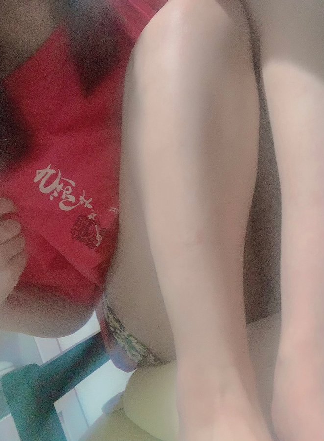 沖繩美少女！  H罩杯白皙三線樂師「楪可憐」出道秀出一手好琴！