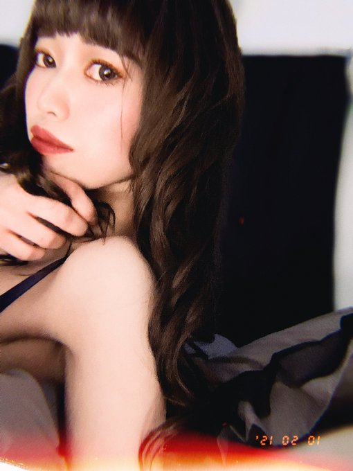 巨人級！  180公分高日菲混血美女「木下瑪莉潤」出道，還是年收高達1300萬的女強人？  ！