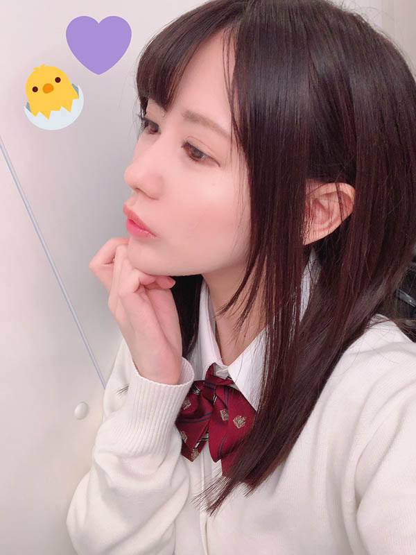 清純甜美！ 24歲制服美少女「杏羽花蓮」能演人妻也能演學生妹！