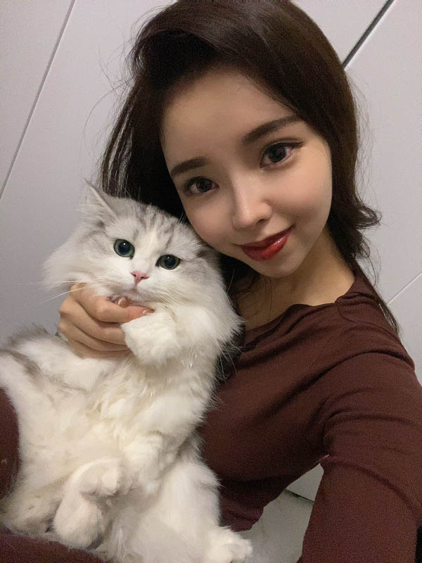 曾經當過童星演員！ G罩杯混血氣質新人「柊紗榮子」輕解羅衫出道！