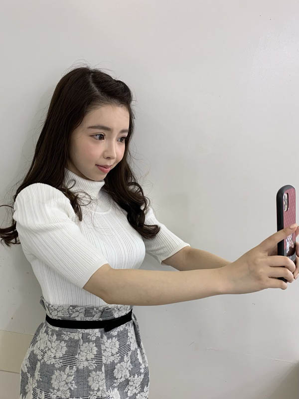 曾經當過童星演員！ G罩杯混血氣質新人「柊紗榮子」輕解羅衫出道！