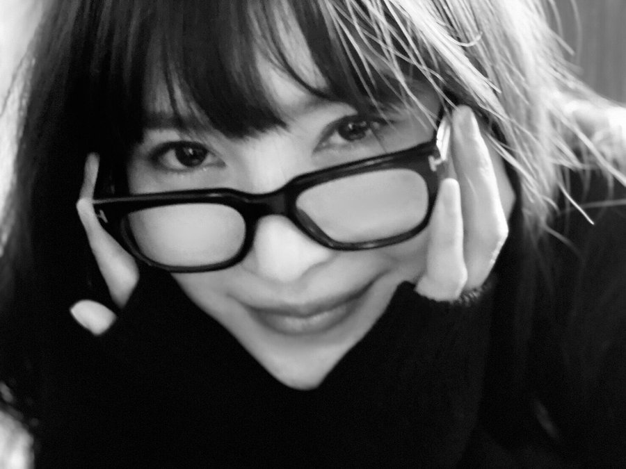 活動再開！ 性感腰窩女神「小野夕子」本月登上週刊獻身火辣寫真！