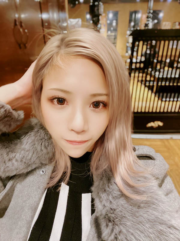 自曝害羞春夢內容！ 21歲美胸辣妹「冰堂莉莉亞」出道！