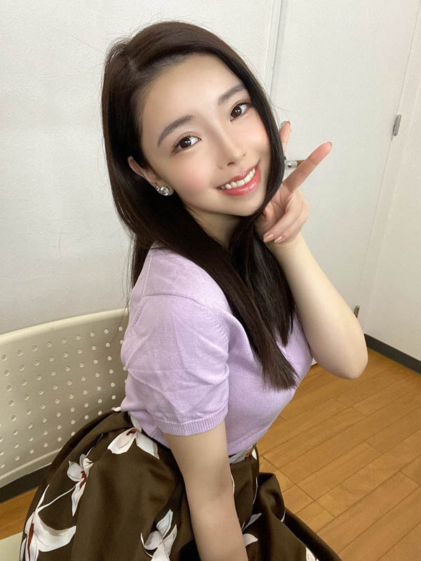 曾經當過童星演員！ G罩杯混血氣質新人「柊紗榮子」輕解羅衫出道！