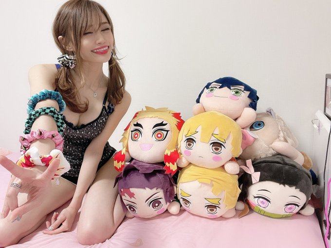 非常腰瘦！ E罩杯骨感美女「七海妃奈」抖音洩氣挑戰大秀驚人腰線引來近萬點閱！