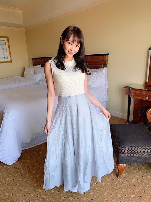 火辣泡湯照！ H罩杯小馬美少女「逢見莉香」慶生大放福利一絲不掛！