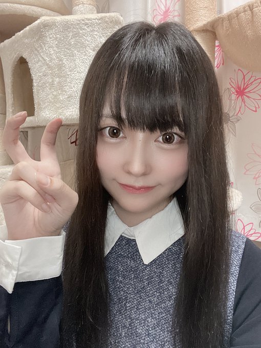 巨乳蜂腰！ 飽滿E罩杯美少女「三浦乃愛」月底出道先曬纖美水蛇腰！