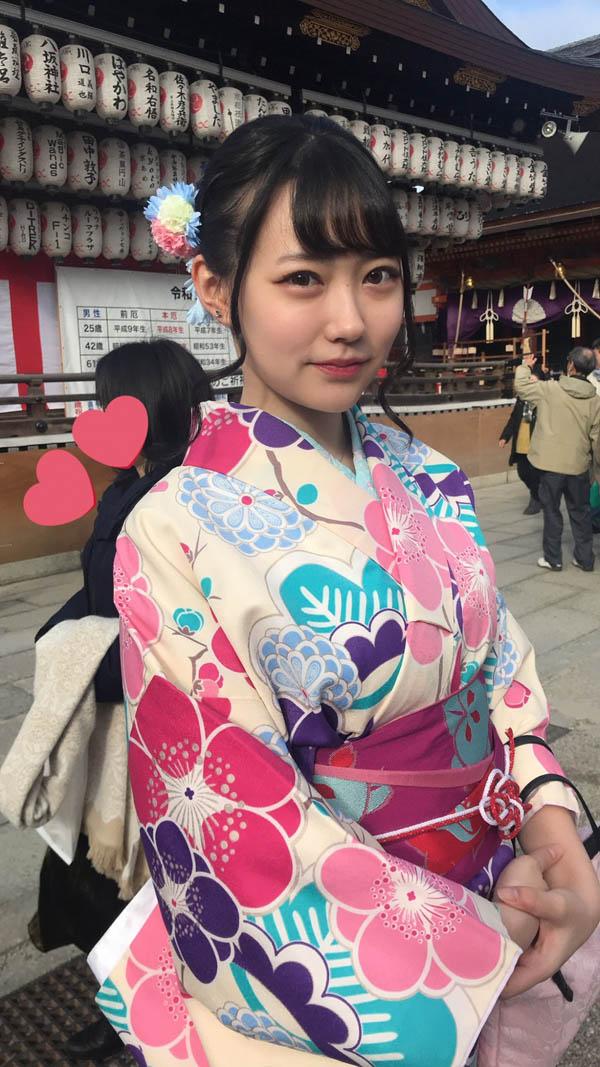 巨乳蜂腰！ 飽滿E罩杯美少女「三浦乃愛」月底出道先曬纖美水蛇腰！