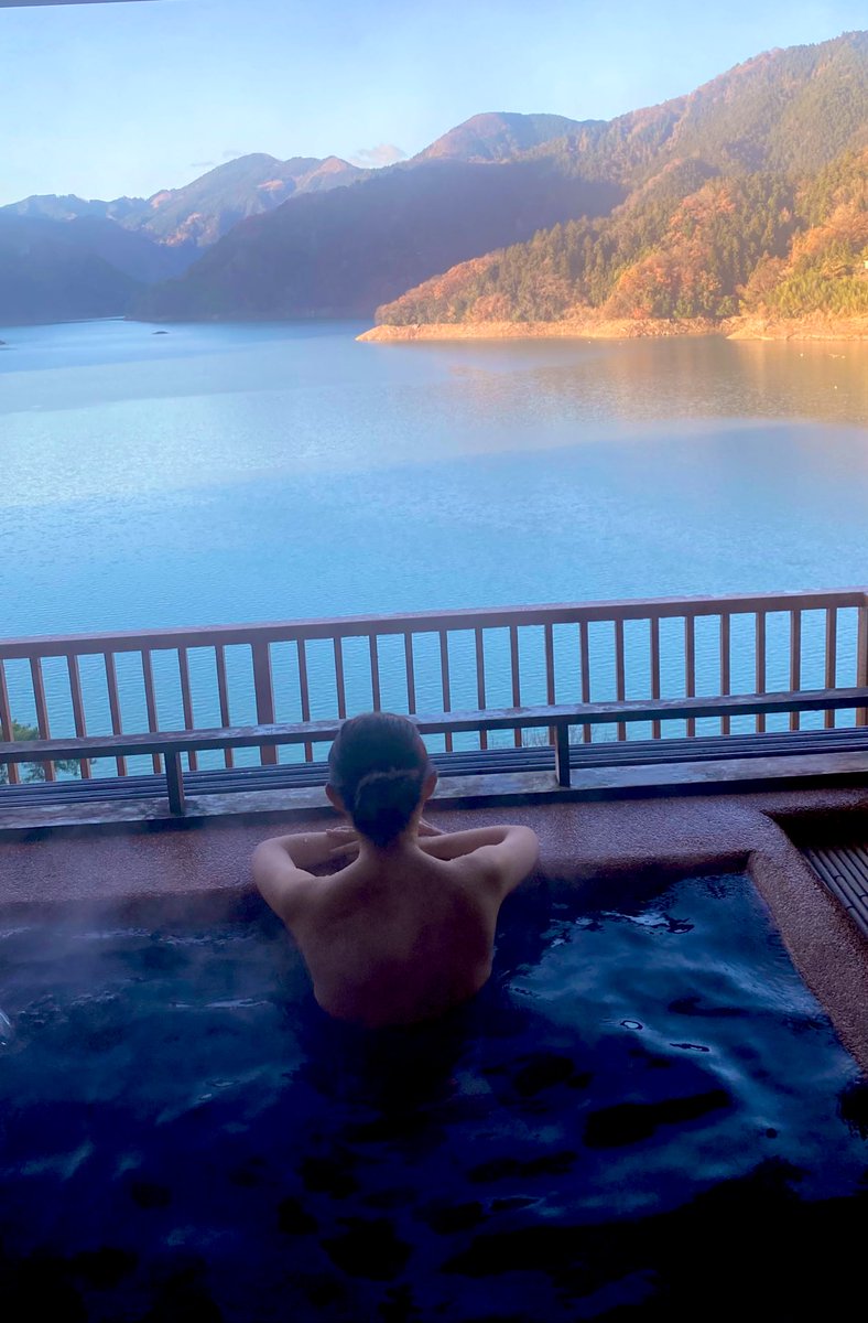 東西半球蹦出！ E罩杯火辣新人「二見玲」推特福利挑戰童貞殺毛衣辣翻粉絲！