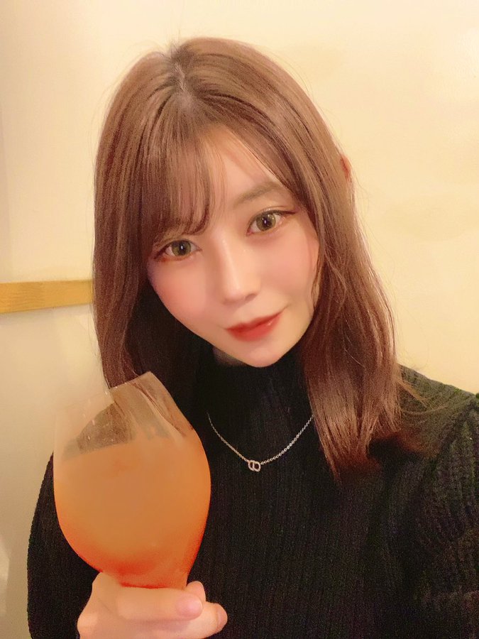 東西半球蹦出！ E罩杯火辣新人「二見玲」推特福利挑戰童貞殺毛衣辣翻粉絲！