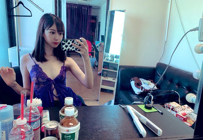 不受時間束縛！ 31歲凍齡美少女「黒川菫」水手服扮相零死角！