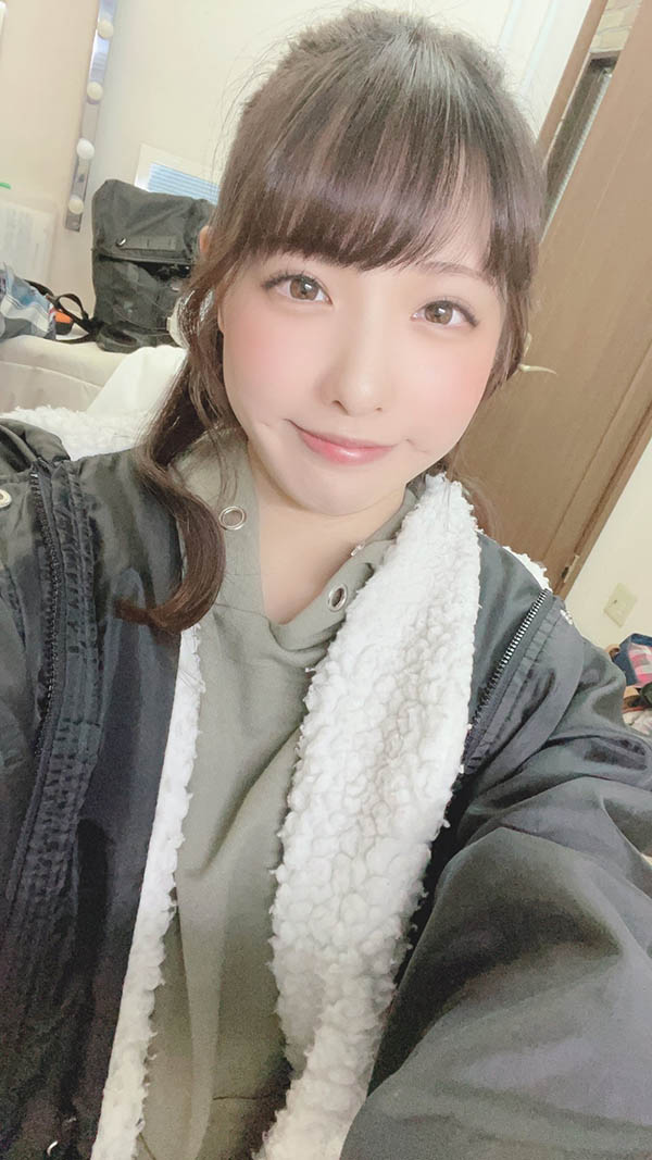 和服老店千金！ C罩杯白淨美少女「白桃花」出道自曝：高二就決定好了。