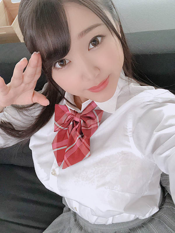 童顏巨乳新秀！ I罩杯小馬「姫咲華」半透明性感睡衣福利照有點東西！