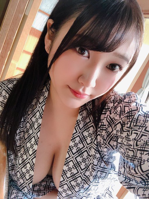 童顏巨乳新秀！ I罩杯小馬「姫咲華」半透明性感睡衣福利照有點東西！