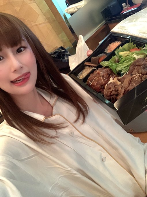 白衣天使履行承諾！ F罩杯火辣小護士「堀內未果子」推特追蹤破萬出道！