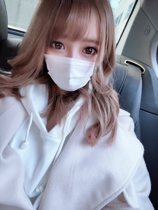 輕取上千追蹤！ 魔鬼身材美少女新人「衣吹花音」雙馬尾巨乳女僕照辣翻粉絲！