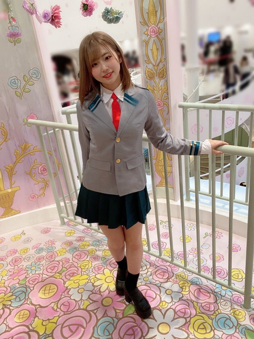 感謝祭品誠意十足！ Ｇ罩杯美少女「葵伊吹」慶推特破3萬追蹤放送全裸寫真福利!