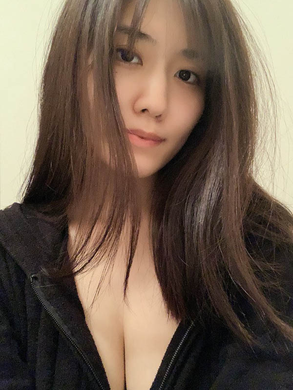 電力超強！ 實力派產片機器美少女「神宮寺奈緒」中路大開蹦出東西半球狂吸上千贊！