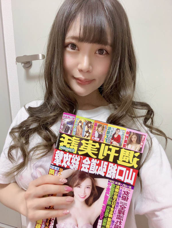 狂熱少女！ 最正F罩杯女店員「佐藤花」出道、自曝看過2千部以上A片！