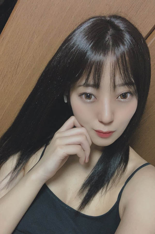 長腿巨乳！ 174公分高F罩杯新人女優「希望美」明天出道！