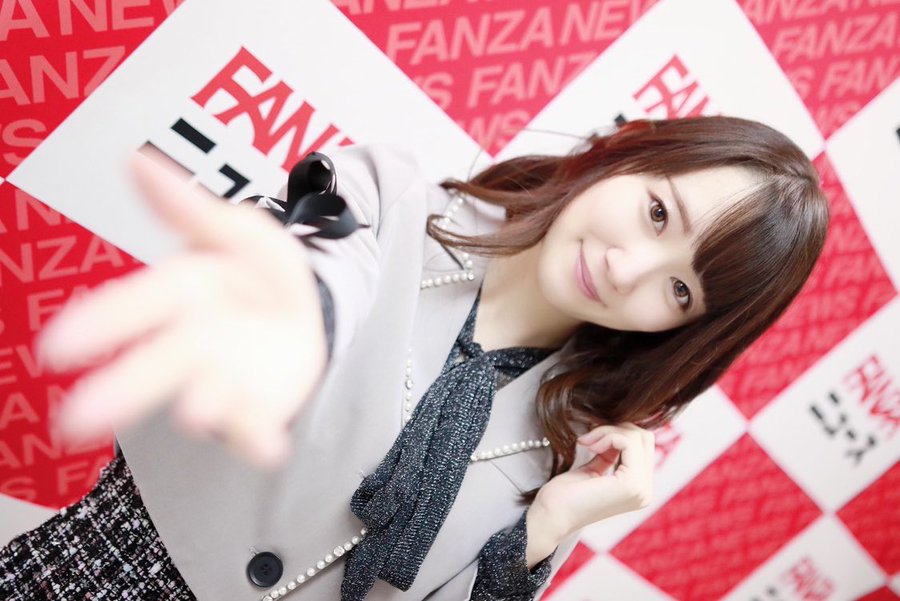 小島南、小倉由菜新科師妹！ 美腿女大學生「琴石夢琉」出道！