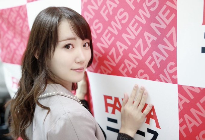 小島南、小倉由菜新科師妹！ 美腿女大學生「琴石夢琉」出道！