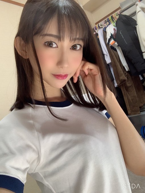 不受時間束縛！ 31歲凍齡美少女「黒川菫」水手服扮相零死角！