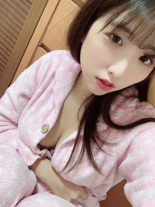 隱藏版素人大姊姊！ 22歲氣質G罩杯美女「凪澤詩音」！