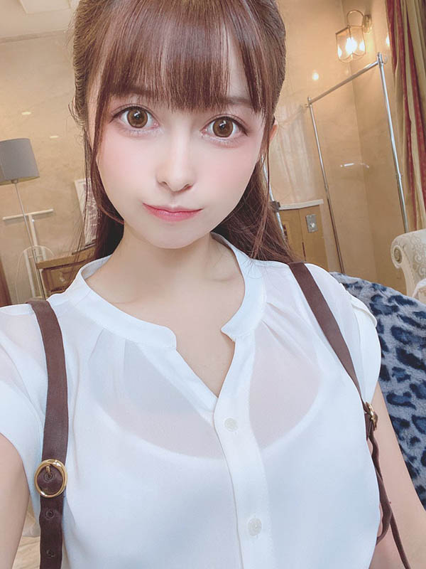 暗黑聲優下海？ ！ 巨乳小馬「新條陽菜」出道！