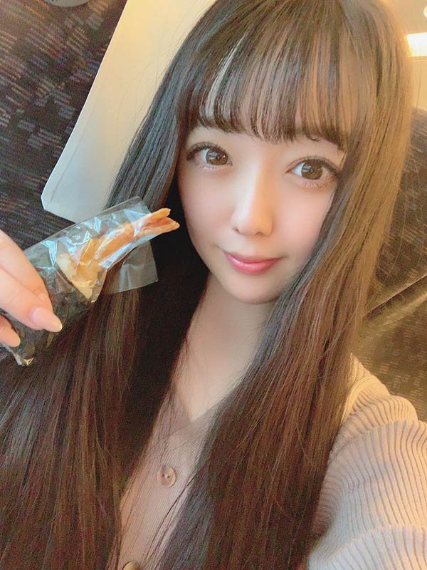 雪白美肌！ 正統派日系美少女「高瀨裡奈」出道！隱乳炸出F級震度！