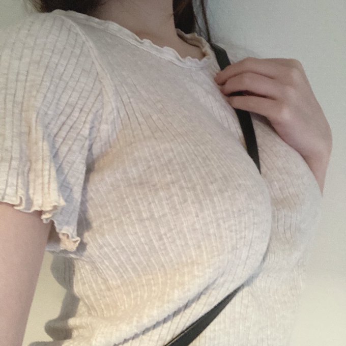 SOD美胸比賽優勝冠軍！ H罩杯美少女「花丸玖瑠美」出道前推特大方送無臉福利！