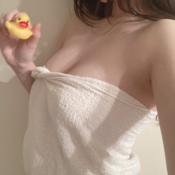 SOD美胸比賽優勝冠軍！ H罩杯美少女「花丸玖瑠美」出道前推特大方送無臉福利！