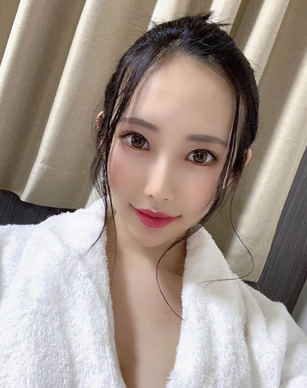 改名轉型！ 前S1專屬女優影山櫻改名「朝陽繪麻」轉往肉感成熟路線發展！