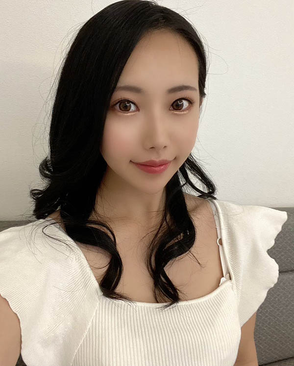 改名轉型！ 前S1專屬女優影山櫻改名「朝陽繪麻」轉往肉感成熟路線發展！