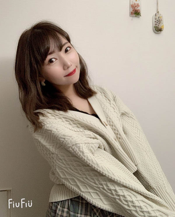 迷人淚痣魅力噴發！ E罩杯魅惑美女「愛花道琉」自曝近期拍片無法正視親弟弟！