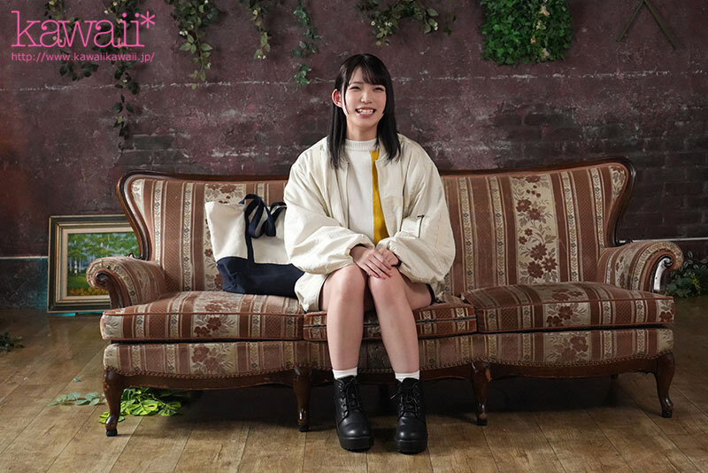 20歲透明美肌妹「秋山桃花」出道，SEX時白皙嫩肌超潮紅！