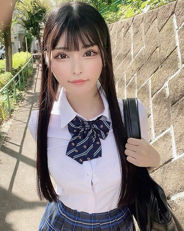 計劃通？ ！白皙巨乳妹想當聲優卻先入行當女優賺學費還可做發聲練習