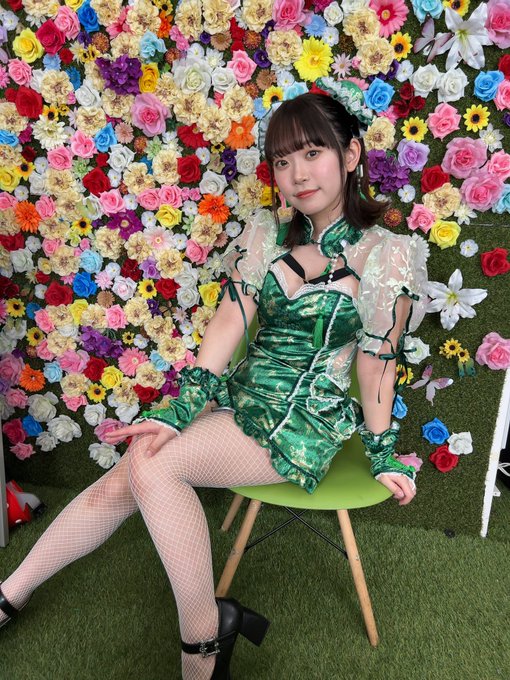 悲報! D罩杯白皙清純美乳美少女「架乃由羅」宣布今夏AV引退!