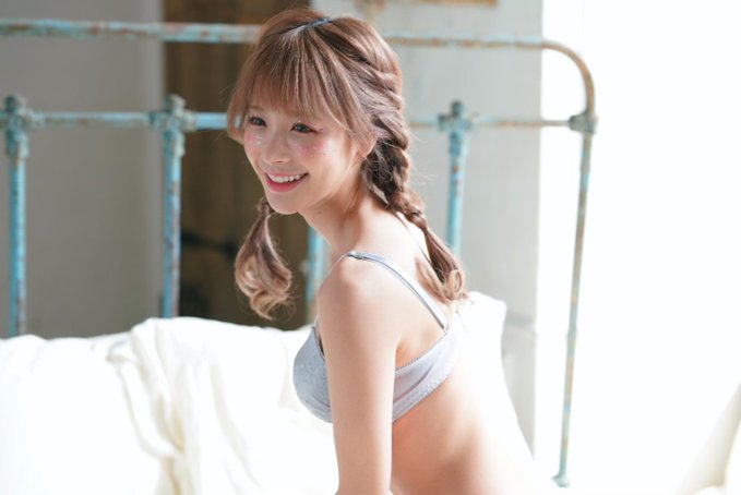 可愛mix性感！ F罩杯大胃女王「桃乃木香奈」擔任內衣MD美照連發狂吸上千贊！