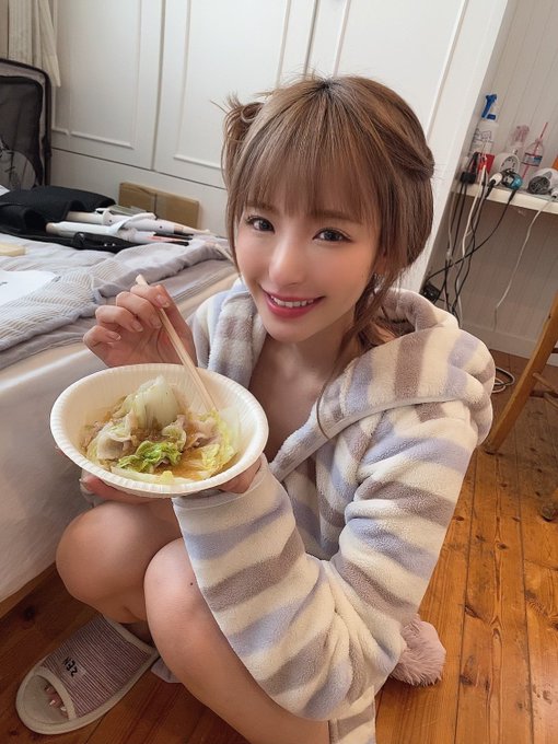 可愛mix性感！ F罩杯大胃女王「桃乃木香奈」擔任內衣MD美照連發狂吸上千贊！