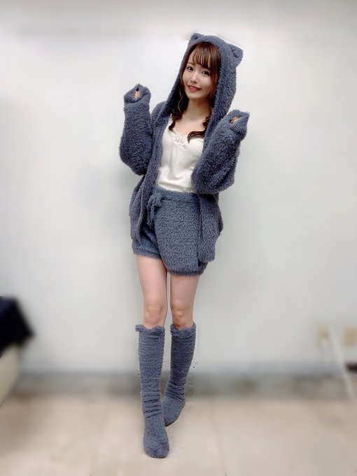 小露酥胸！ 169公分長腿美少女「乙白沙也加」性感睡衣搭可愛外罩超迷人！